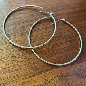 2” hammered gold hoops